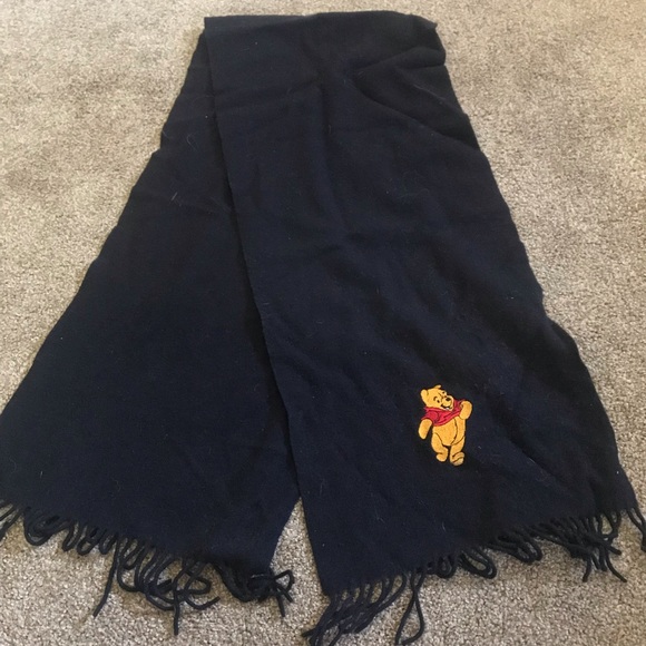 Black Winnie the Pooh scarf - Picture 1 of 2